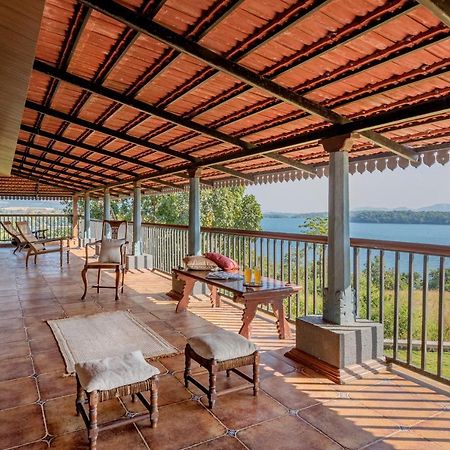 Saffronstays Anantham, Kamshet - Pet-Friendly Lakefront Villa With A Huge Verandah Nethersole Dam Extérieur photo