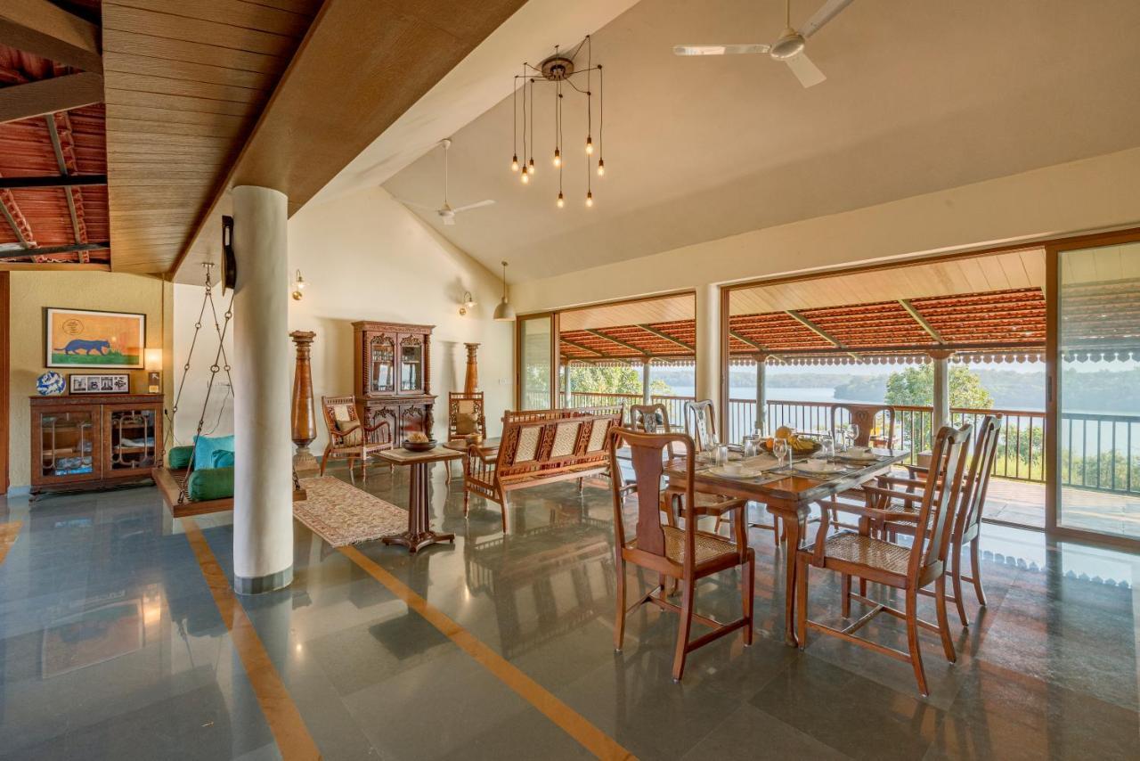 Saffronstays Anantham, Kamshet - Pet-Friendly Lakefront Villa With A Huge Verandah Nethersole Dam Extérieur photo