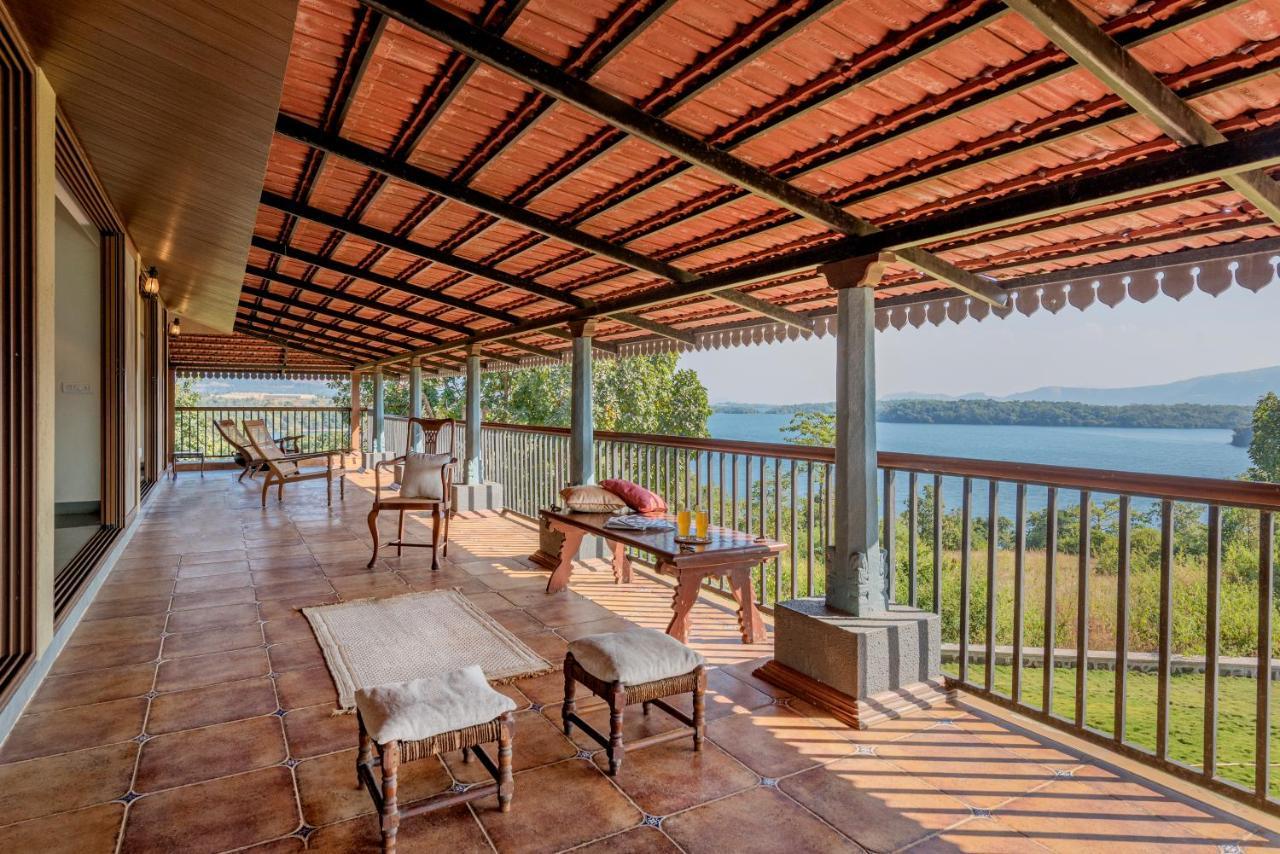 Saffronstays Anantham, Kamshet - Pet-Friendly Lakefront Villa With A Huge Verandah Nethersole Dam Extérieur photo